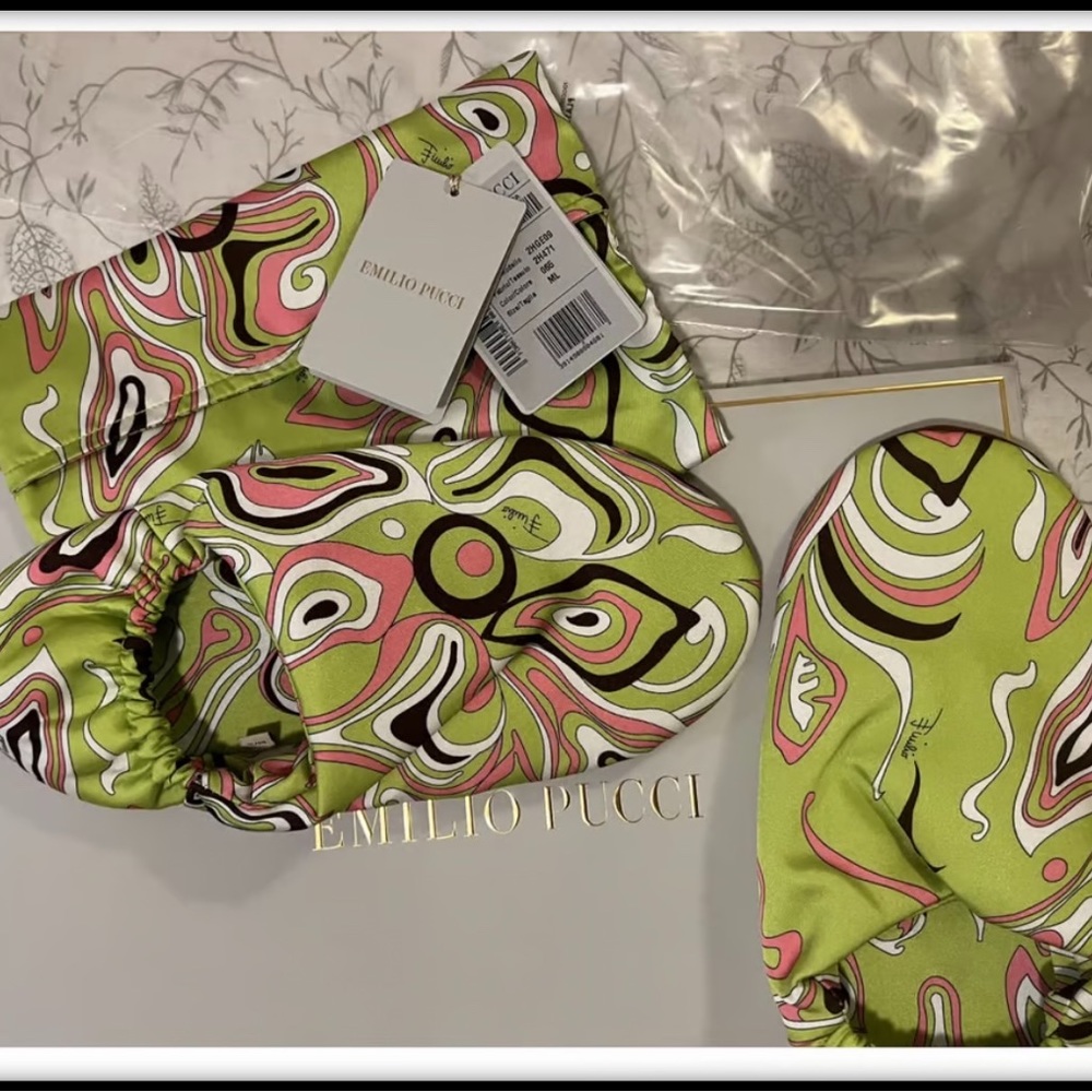 AUTHENTIC- Emilio Pucci Green Vorticili slippers, NWT.